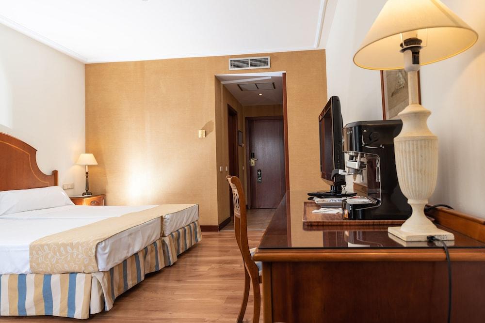 Termes Montbrio Hotel & Spa Montbrió del Camp Εξωτερικό φωτογραφία