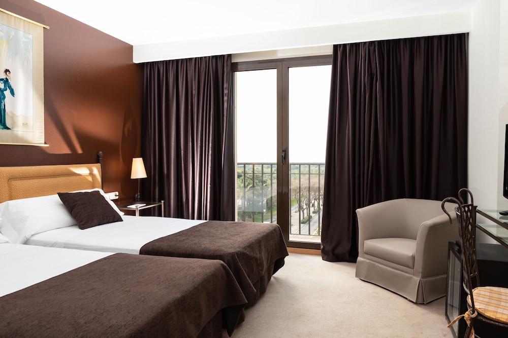 Termes Montbrio Hotel & Spa Montbrió del Camp Εξωτερικό φωτογραφία