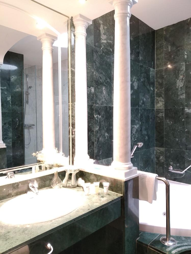 Termes Montbrio Hotel & Spa Montbrió del Camp Εξωτερικό φωτογραφία
