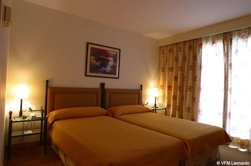 Termes Montbrio Hotel & Spa Montbrió del Camp Δωμάτιο φωτογραφία